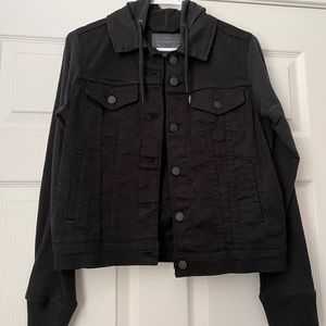 Levi’s Womens Small Black Denim Jacket With Hood